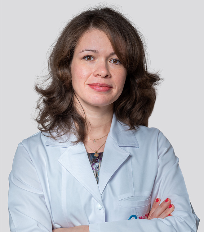 medic-Dr. Oana Steriade