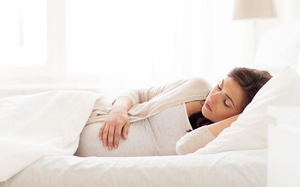 Poziții de somn în sarcină